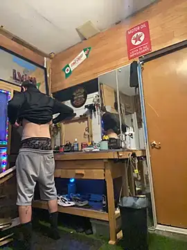 Snapshot of Polaroid_White chatting on 11/01/25, 04:01 Polaroid White online show from 11/01/25, 04:01