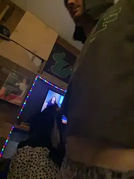 Snapshot of Polaroid_White chatting on 10/26/25, 10:59 Polaroid White online show from 10/26/25, 10:59