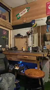 Snapshot of Polaroid_White chatting on 11/08/25, 10:35 Polaroid White online show from 11/08/25, 10:35