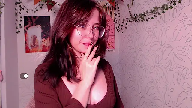  miraclecattt  online show from 10/13/25, 11:12