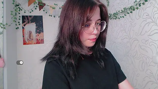  miraclecattt  online show from 09/18/25, 05:32