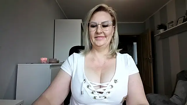 DianaLive online show from 03/24/26, 06:57