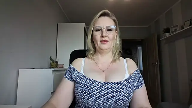 DianaLive online show from 03/11/26, 07:13