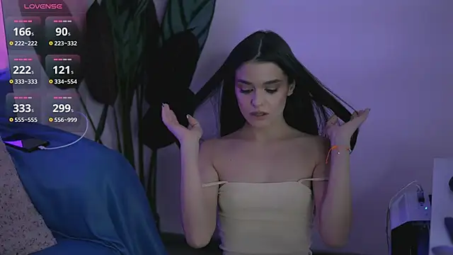 Snapshot of RobertaRosetti chatting on 03/14/25, 09:14 RobertaRosetti online show from 03/14/25, 09:14