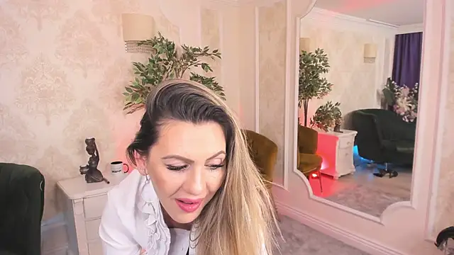 Snapshot of LexySinner chatting on 03/20/25, 08:40 LexySinner online show from 03/20/25, 08:40