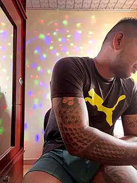 Saipuer31 online show from 12/05/25, 07:01