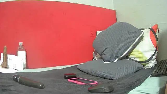 tasha97x online show from 12/05/25, 04:55