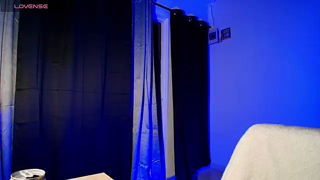 Snapshot of tatiana_10 chatting on 03/11/25, 04:30 tatiana 10 online show from 03/11/25, 04:30