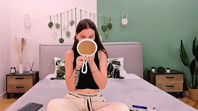 Amber Rogers online show from 03/17/25, 02:23