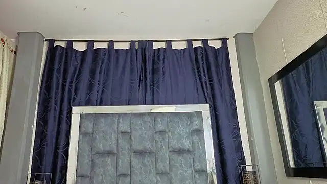 Effie cooper online show from 10/05/25, 05:03