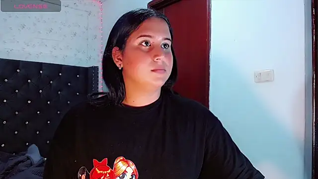 sofiadoly  online show from 02/22/25, 02:19