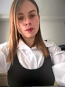 gynna kimera online show from 11/10/25, 04:23