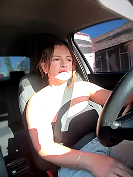 gynna kimera online show from 10/24/25, 12:26