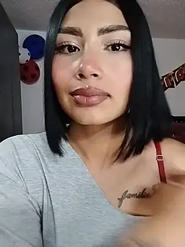 Snapshot of Kylie_brazt chatting on 07/01/26, 04:02 Kylie brazt online show from 07/01/26, 04:02