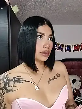 Snapshot of Kylie_brazt chatting on 06/26/26, 02:17 Kylie brazt online show from 06/26/26, 02:17