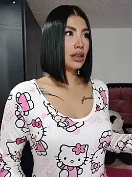 Snapshot of Kylie_brazt chatting on 07/14/26, 01:38 Kylie brazt online show from 07/14/26, 01:38