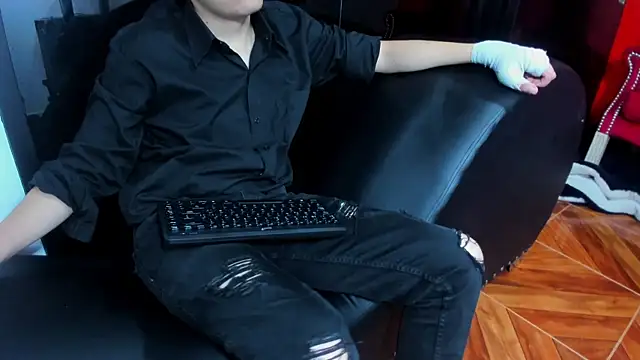 Snapshot of Versene_Zantt chatting on 03/07/25, 03:49 Versene Zantt online show from 03/07/25, 03:49