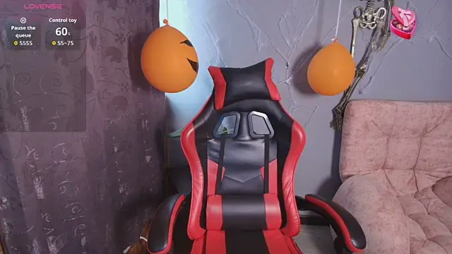 SophiTay online show from 10/20/25, 05:57