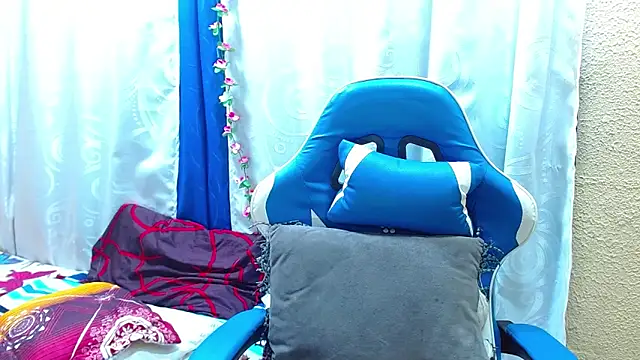 Gia leinn online show from 02/18/26, 02:24