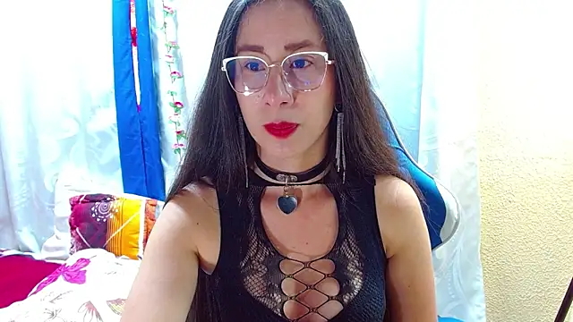 Gia leinn online show from 03/11/26, 08:14