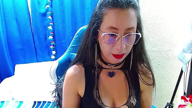 Gia leinn online show from 04/28/26, 10:03