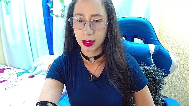 Snapshot of Gia_leinn chatting on 10/20/25, 08:53 Gia leinn online show from 10/20/25, 08:53