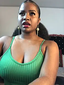 ValerieBlakee online show from 12/01/25, 10:10