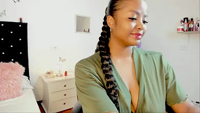 ValerieBlakee online show from 10/08/25, 06:30