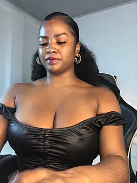 Snapshot of ValerieBlakee chatting on 06/09/26, 10:22 ValerieBlakee online show from 06/09/26, 10:22