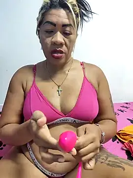 Snapshot of Tocameamor chatting on 04/17/26, 07:38 Tocameamor online show from 04/17/26, 07:38