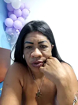 Tocameamor online show from 10/27/25, 01:50