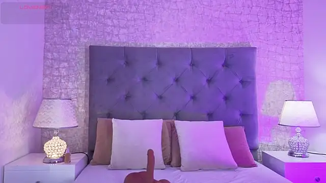 ChloeMoon9 online show from 02/18/26, 12:23