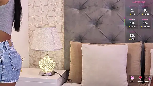 ChloeMoon9 online show from 04/10/26, 11:06