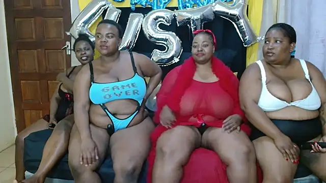 Lusty N Busty online show from 10/11/25, 09:27