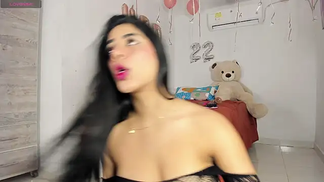 flor herrera01 online show from 01/13/26, 05:44