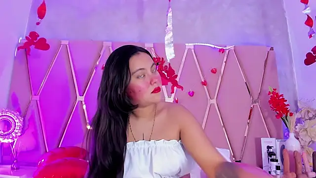 Snapshot of Emily_Black1 chatting on 02/20/26, 01:57 Emily Black1 online show from 02/20/26, 01:57