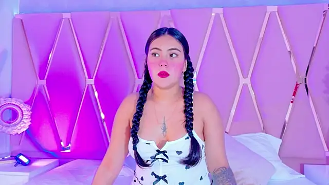 Emily Black1 online show from 05/26/26, 11:03