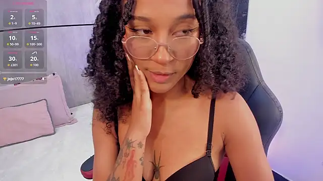 Layla Clarke online show from 01/14/26, 03:21