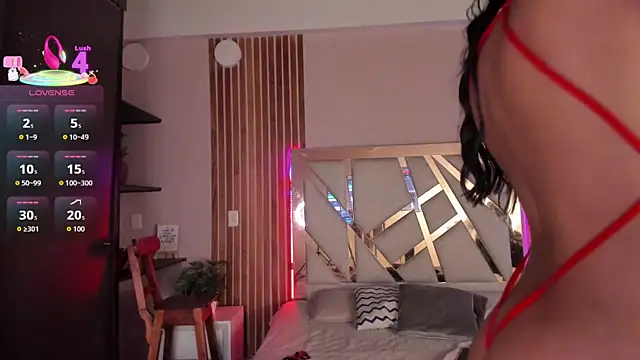 sweetviolet   online show from 11/05/25, 12:08