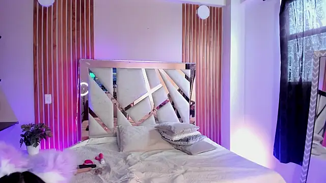 sweetviolet   online show from 03/20/25, 03:47