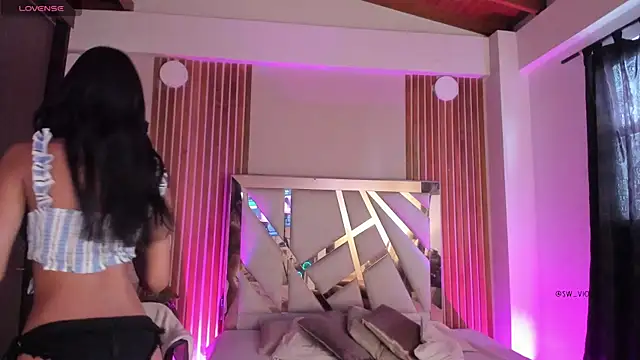 sweetviolet   online show from 04/05/26, 12:23