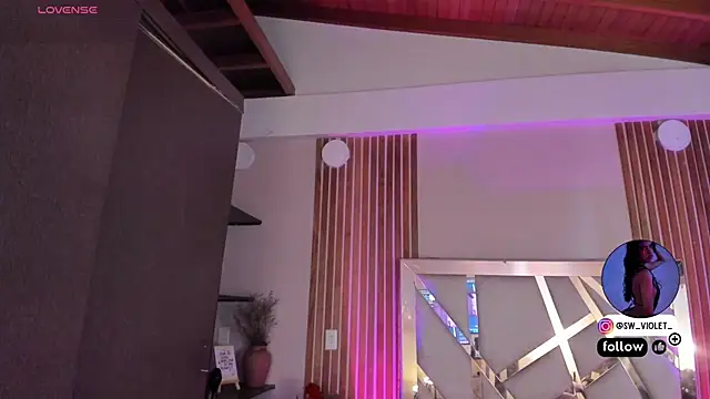 sweetviolet   online show from 04/12/26, 12:30