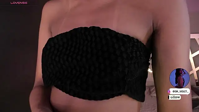 sweetviolet   online show from 03/16/26, 12:31