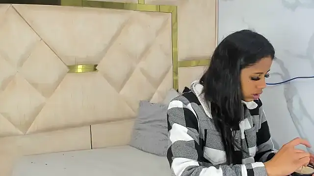 Kendall 6669 online show from 10/28/25, 01:10