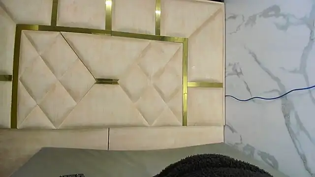 Kendall 6669 online show from 10/27/25, 12:50