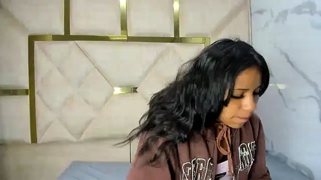 Kendall 6669 online show from 12/16/25, 12:20