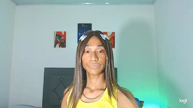 Snapshot of red_veltet chatting on 03/18/26, 05:47 red veltet online show from 03/18/26, 05:47