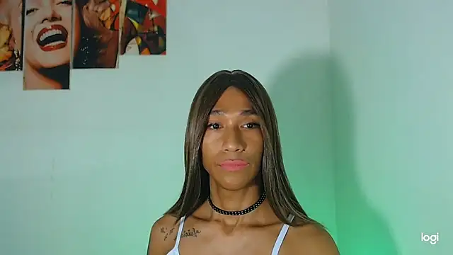 red veltet online show from 10/15/25, 08:06