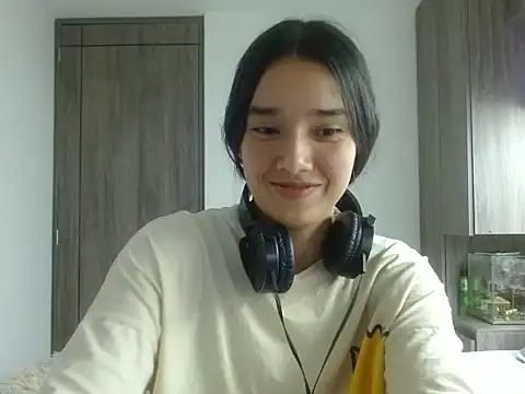  luna 777 online show from 06/06/26, 12:05