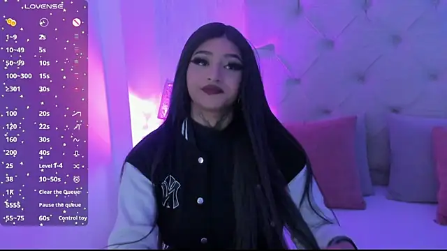 Snapshot of goth_tasha chatting on 05/21/26, 12:24 goth tasha online show from 05/21/26, 12:24
